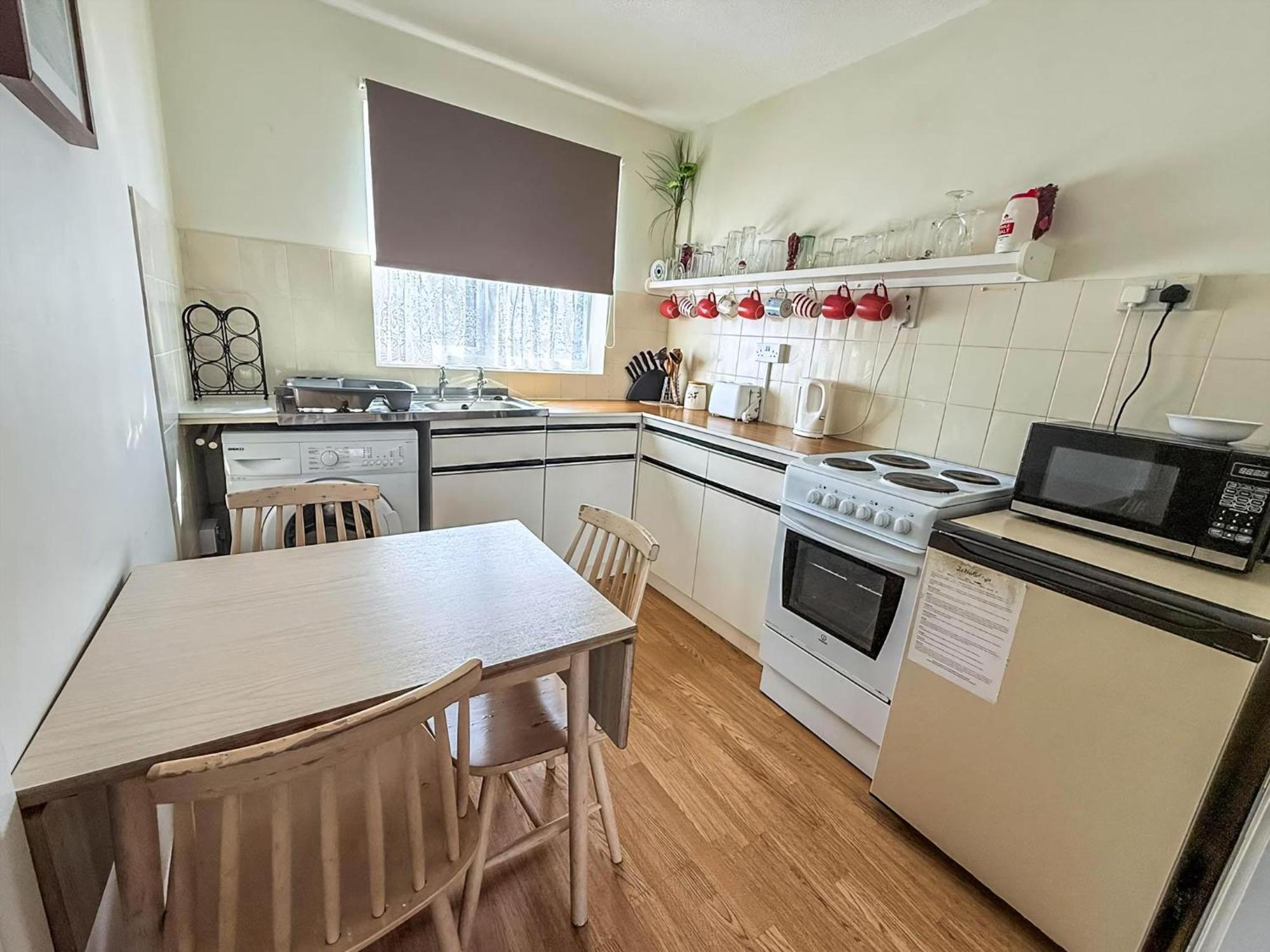 Great 3 Bedroom Chalet To Hire With In Hemsby, Great Seaside Break! Ref 18194B Exterior photo
